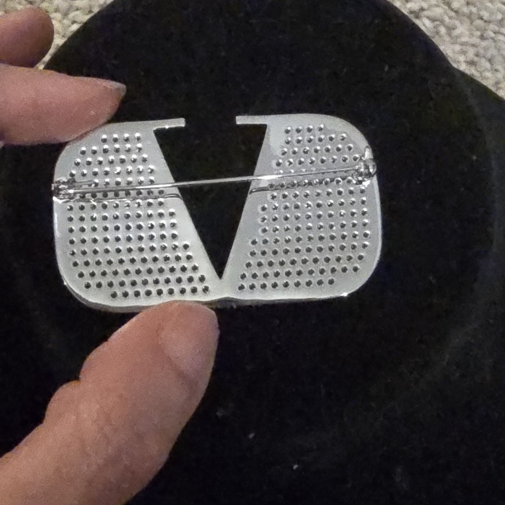 Valentino Silver Crystal V Brooch - Picture 7 of 8